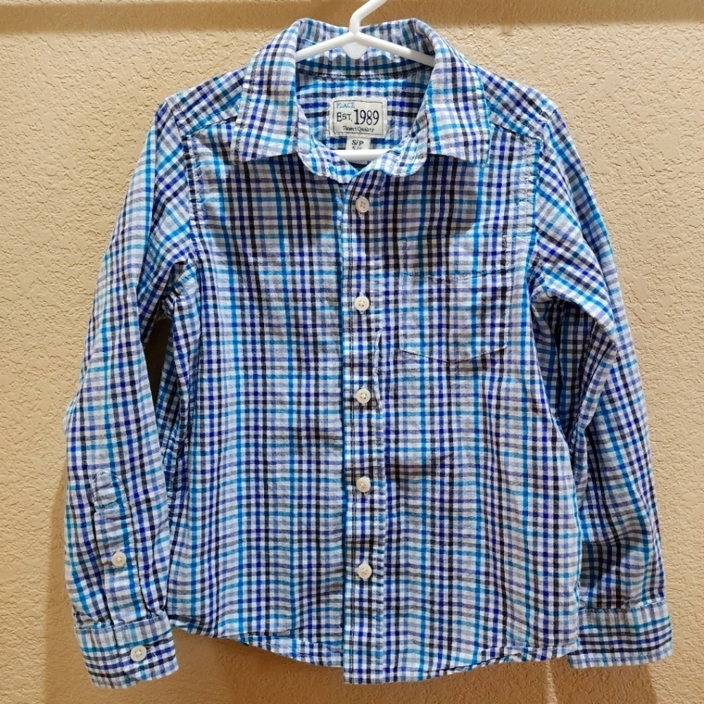 Childrens Place Long sleeve blue and white plaid button up shirt Size S 5/6